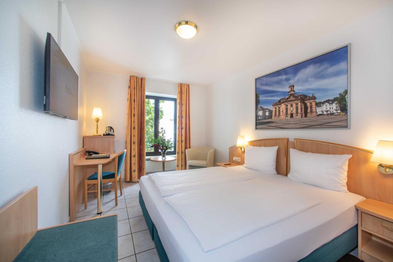 Uno Hotel Posthof Зарлуї Екстер'єр фото